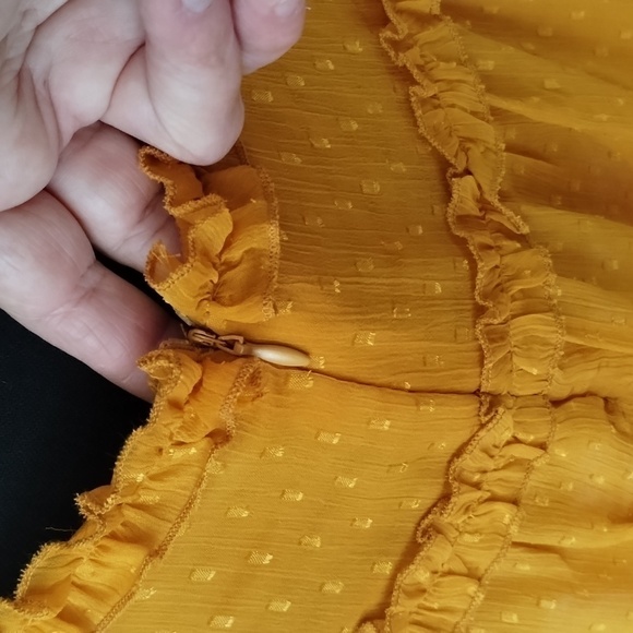 NWT Story On mustard mini dress w V neckline, ruffle SO CUTE! - Picture 10 of 16